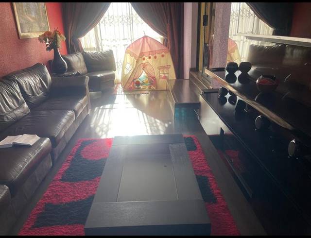 3 BEDROOM HOUSE FOR SALE IN NATURENA